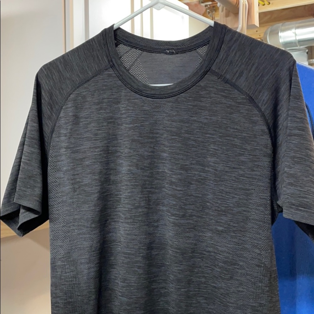 Men’s Lululemon metal tech vent